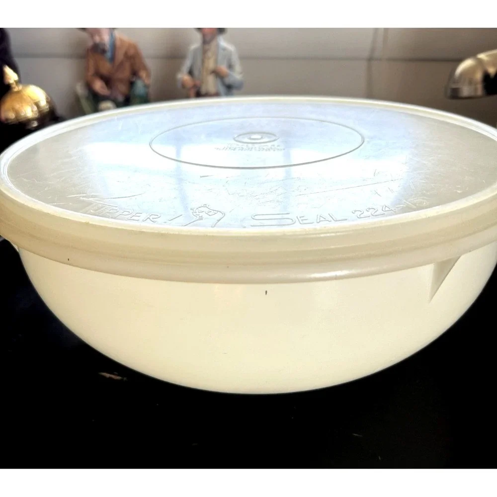 Vintage Tupperware #242 Pie Keeper Container #224 Lid 12